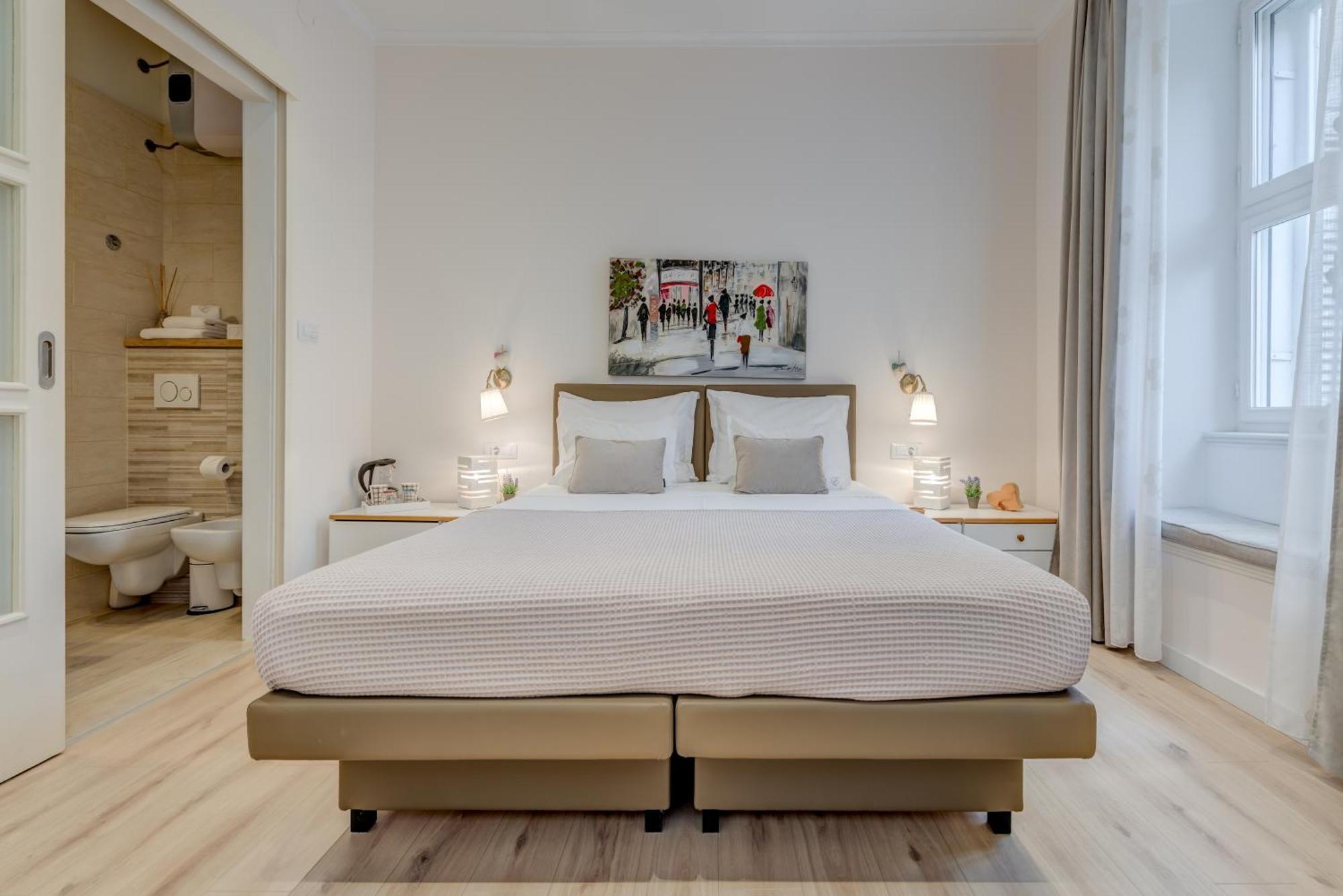 Victoria Luxury Rooms - Split Downtown, Split